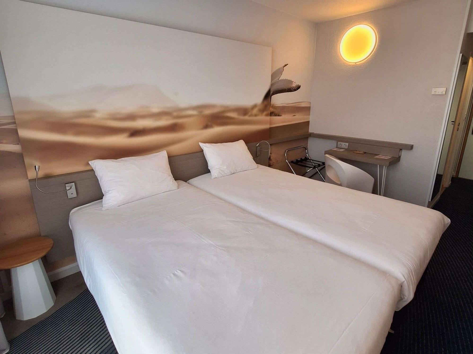 Hotel Ibis Styles Toulon Centre Port Exteriér fotografie